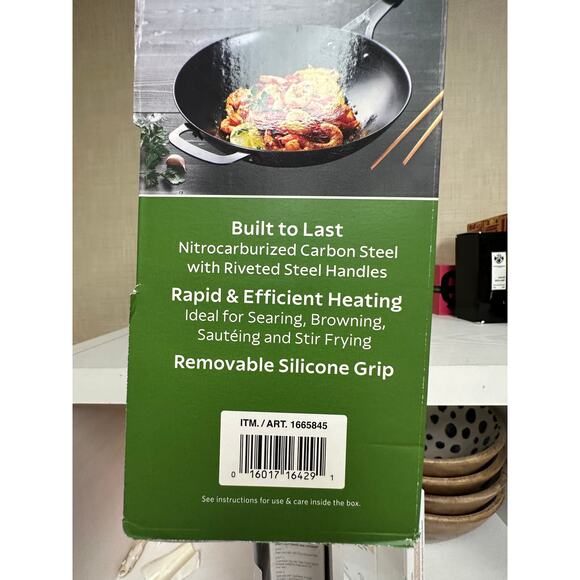 Tramontina 12.5” Carbon Steel Pre-Seasoned Wok 12.5 in 31.7 cm - Picture 3 of 4